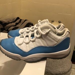 Jordan 11 low UNC